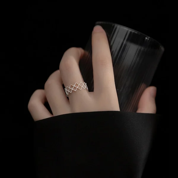 896f8c2c44295f4da6b112a6dee4b122 Zig‑zag Geometric Open Ring