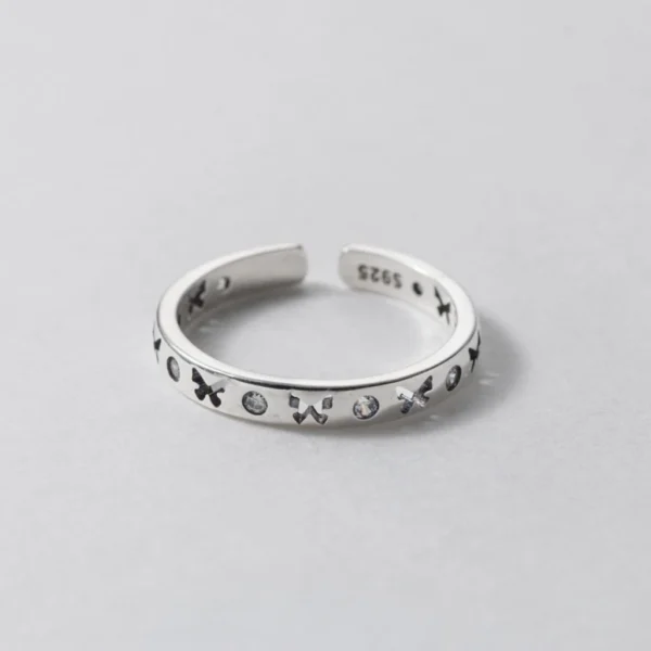 Fluttery Fantasy Ring