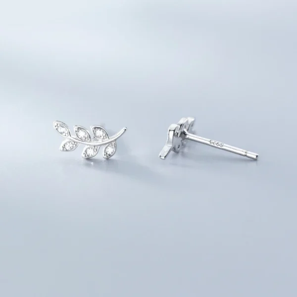 Wind Leaf Diamond Stud Earrings