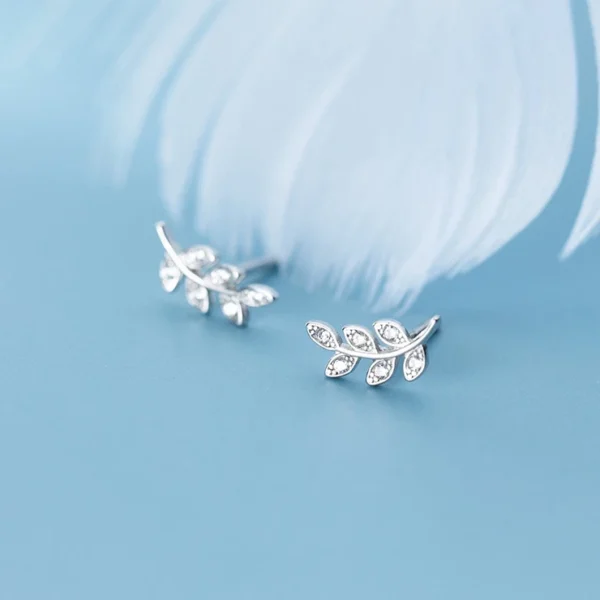 Wind Leaf Diamond Stud Earrings