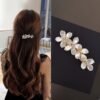 Cat-Eye Floral Hairpin Elegant Flower Design Hair Accessory